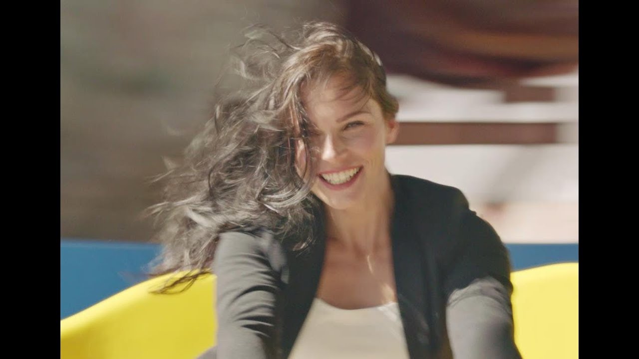Happy Day TV-Spot mit Anna Veith