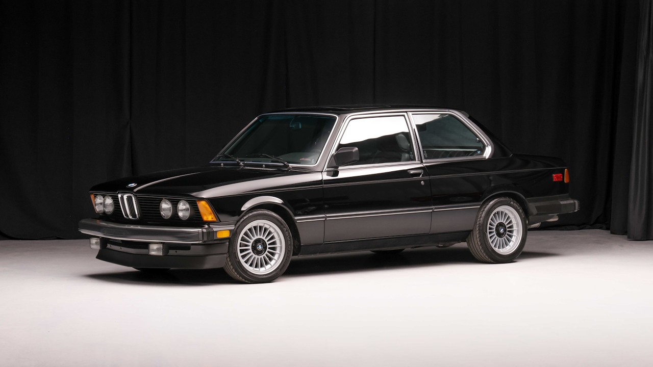 1983 BMW 320iS Walk Around