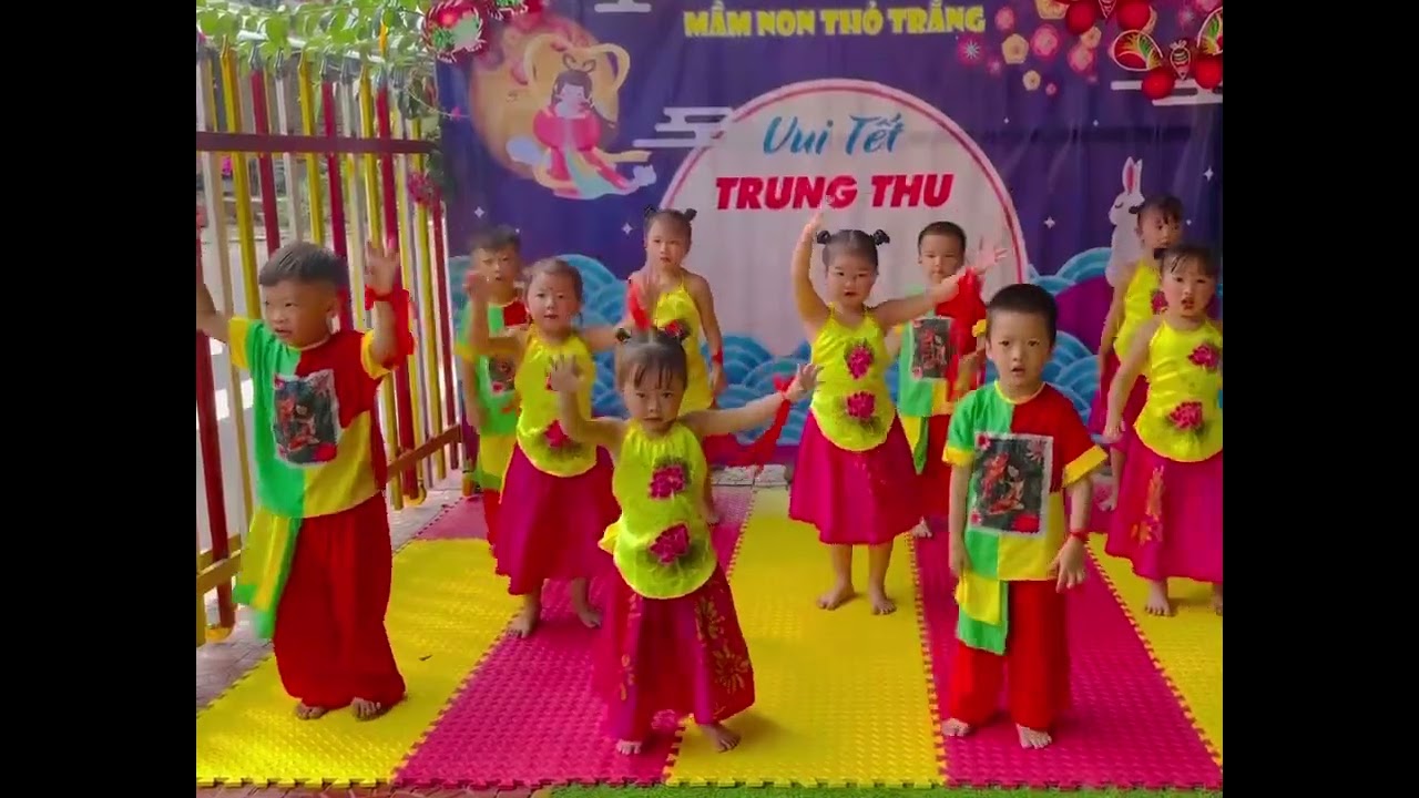 Sunny . Trường mần non thỏ trắng   - an nhơn - bình định . Lớp yellow múa trung thu