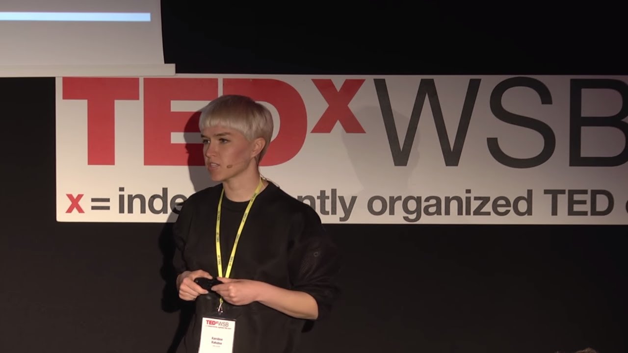 Przyszłość jest humanistą | Karolina Kałużna | TEDxWSB