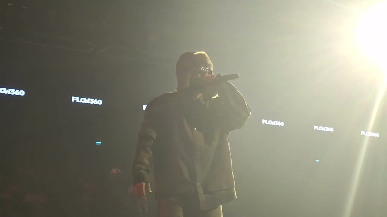 Şam - Gözyaşlarım & SUDAN PANTOLON (Flow360) (Volkswagen Arena) (16.12.2025) (2)
