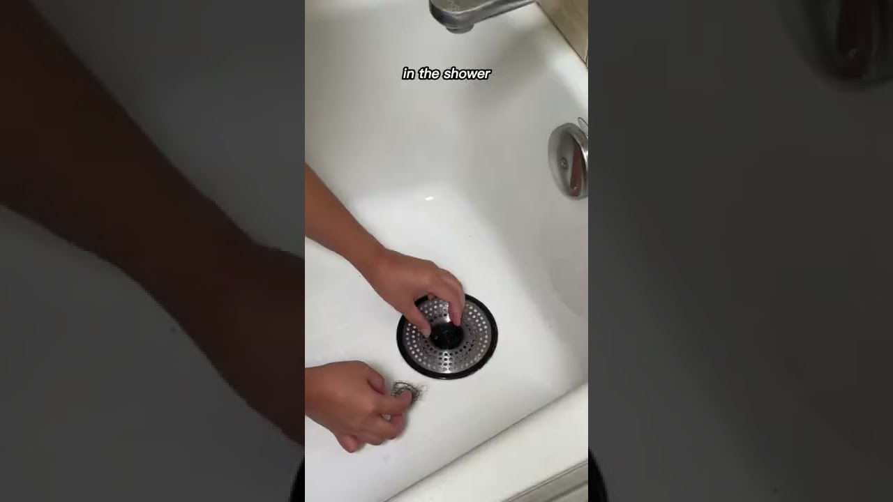 Выпадение волос после каждого мытья кажется безумием, но на самом деле это не так.