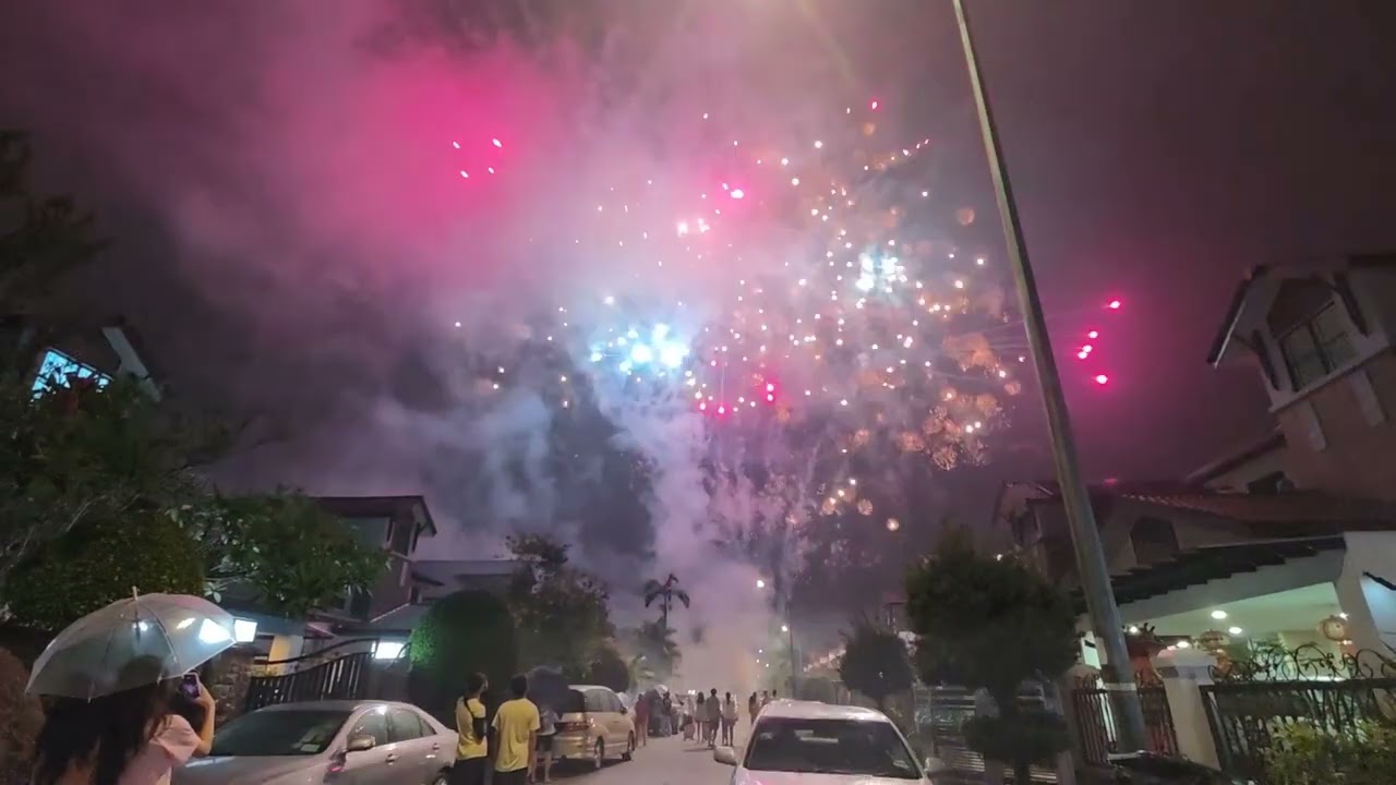 2026 新年快樂 馬到成功 馬上有錢 來看看馬來西亞私人放的煙火秀 
