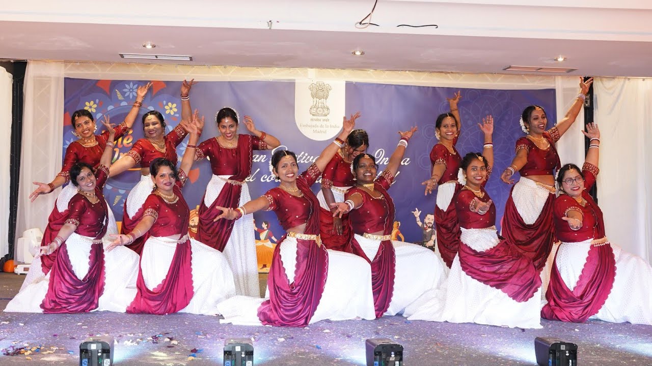 മനസ്സ് നിറഞ്ഞ് കളിച്ചു റൂബിൻ ടീച്ചറും മകളും കൂട്ടുകാരും. സ്പെയിനിൽ ഇന്ത്യൻ എംബസ്സി നടത്തിയ പരിപാടീ💃 
