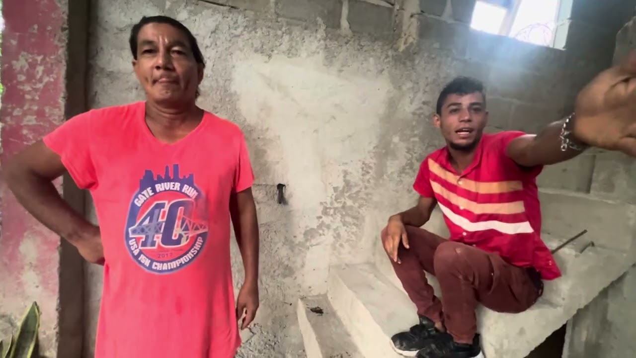 Esto se descontroló Rocki y salatiel juntos 😂😂 Rocki dice q a él las mujeres se le sobran 😂😂