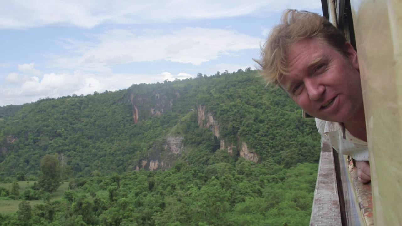 Riding the Gokteik Viaduct by train from Mandalay to Lashio