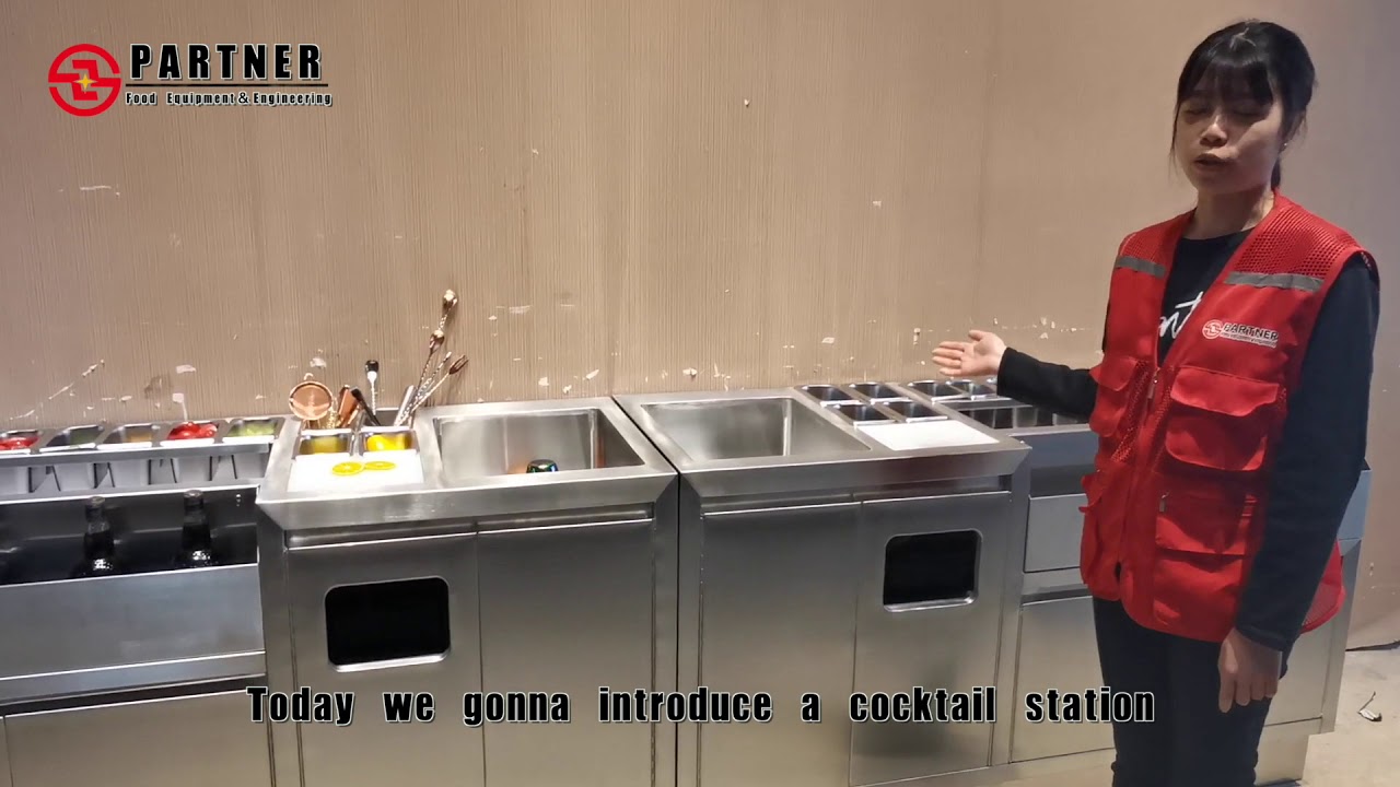 Cocktail bar station