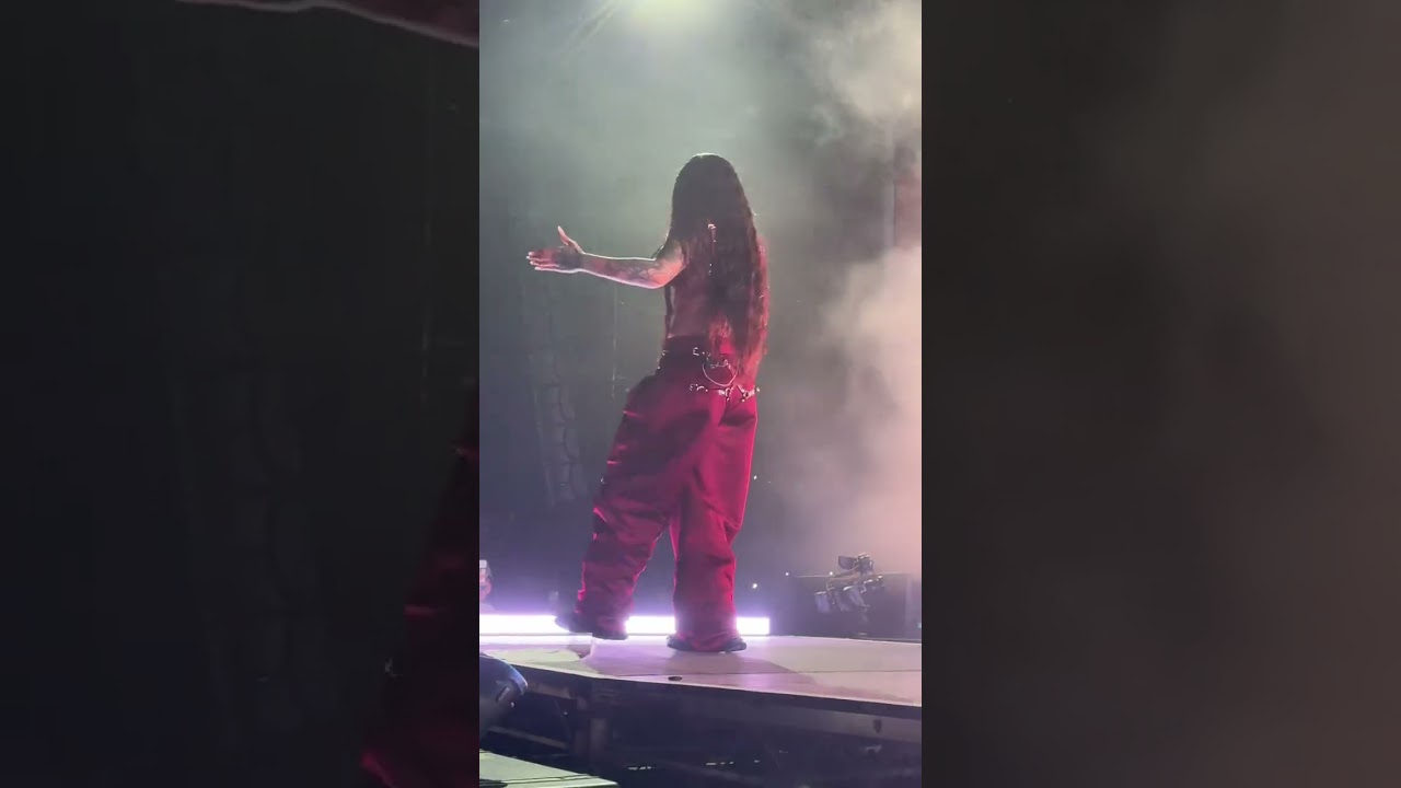 Kehlani in all red #concert #kehlani #rnb 