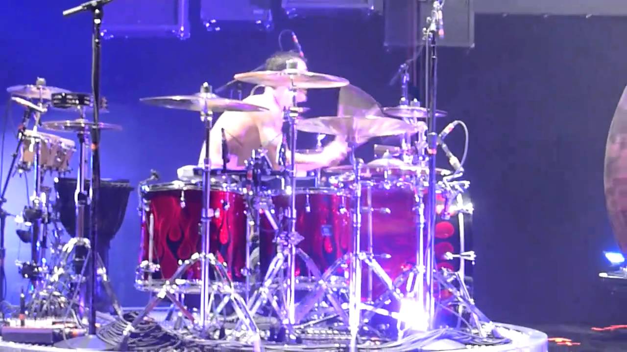 Drum Solo Shanin Larkin and Sully Erna