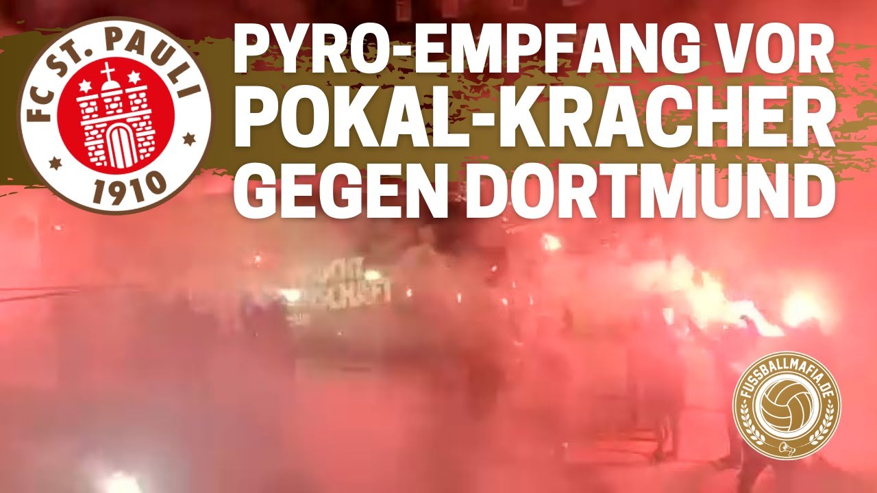 St. Pauli Pyro-Empfang vor dem DFB-Pokal - Kracher gegen Borussia Dortmund (18.01.2022) #fcsp