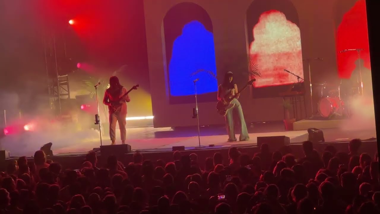 Khruangbin: A La Sala Night One 4K