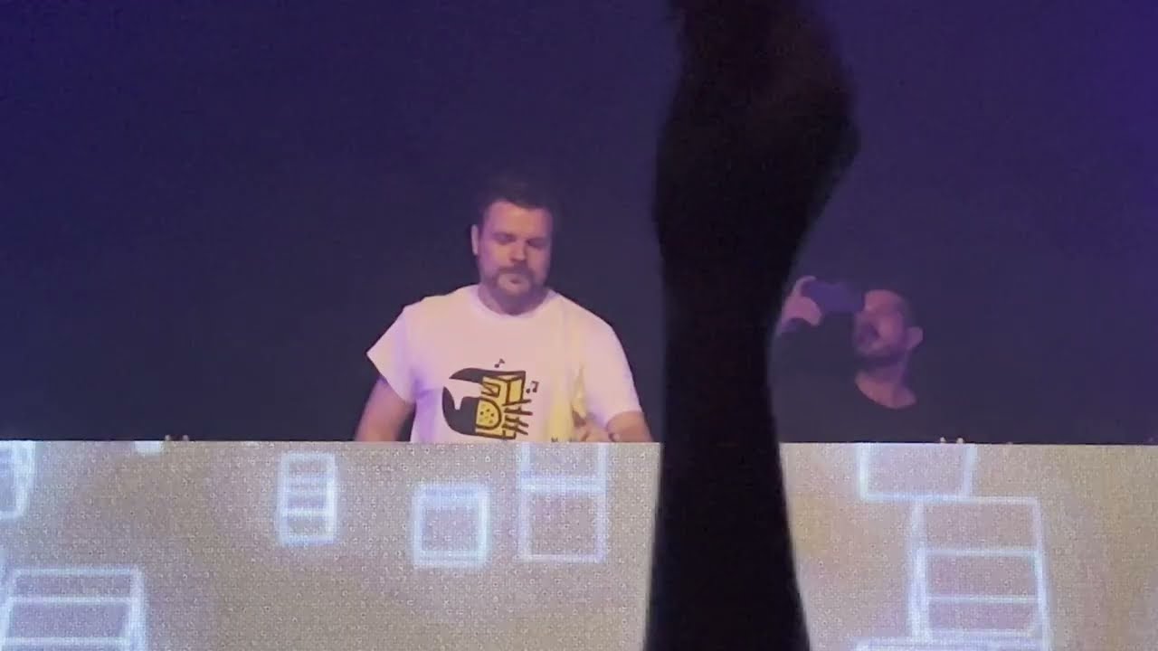 ATB @ Kulturstrasse / Reithalle E (Dresden / Germany on 2nd October 2024)