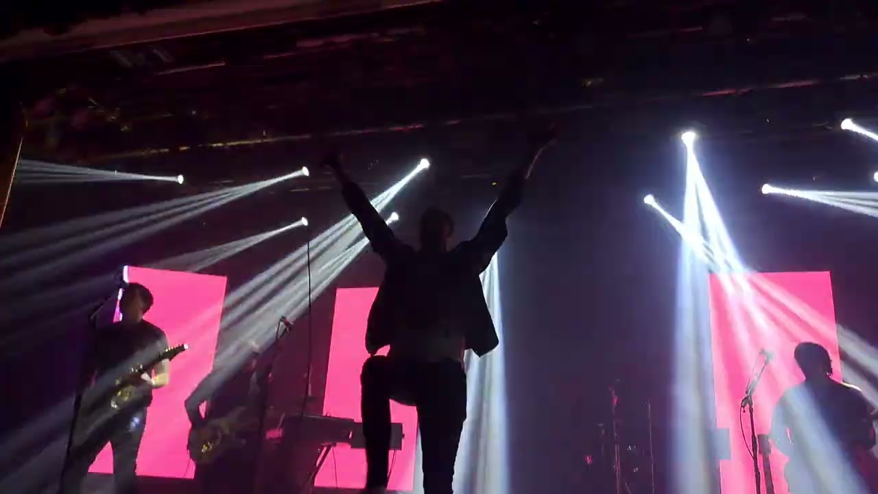 TOM  MEIGHAN -  SHOOT THE RUNNER - Falmouth 8/12/2023