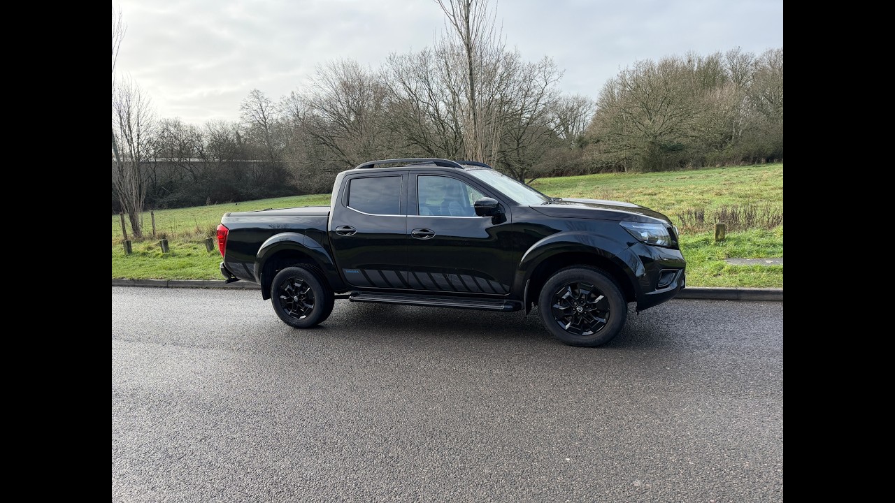 Nissan Navara 2.3 dCi N-Guard Automatic 4WD Euro 6 4dr - Cars of Fareham
