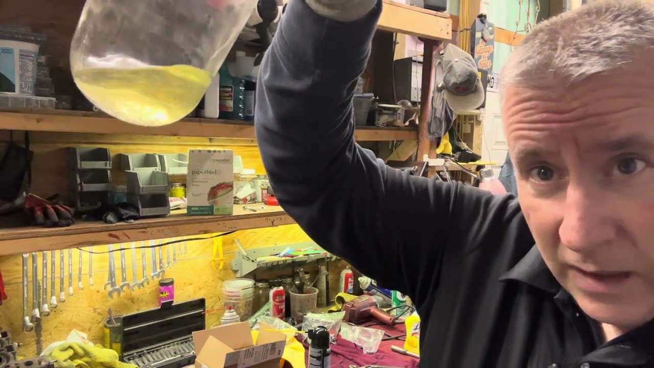 Неисправность топливной системы Suzuki 150 — что мы обнаружили внутри