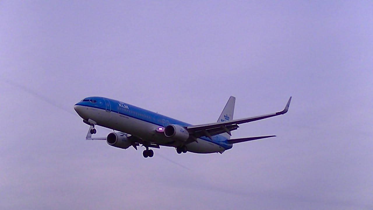 Dutch Olympic Sporters Landing on Groningen Airport Eelde with a KLM B737-900 by Sunset