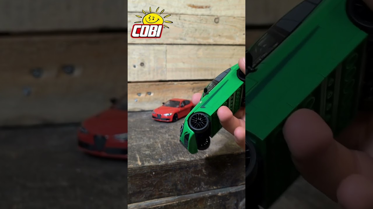 Alfa Romeo Gulia Quadrifoglio brick model car.- COBI 24605 - 90 bricks