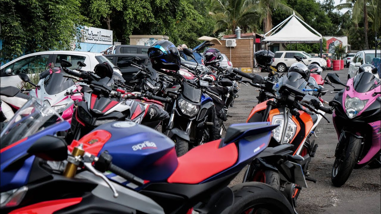 🔥🔥🏍😎Motardes à La Réunion : les WomenBikers, la journée internationale des droits des femmes 😎🏍🔥🔥