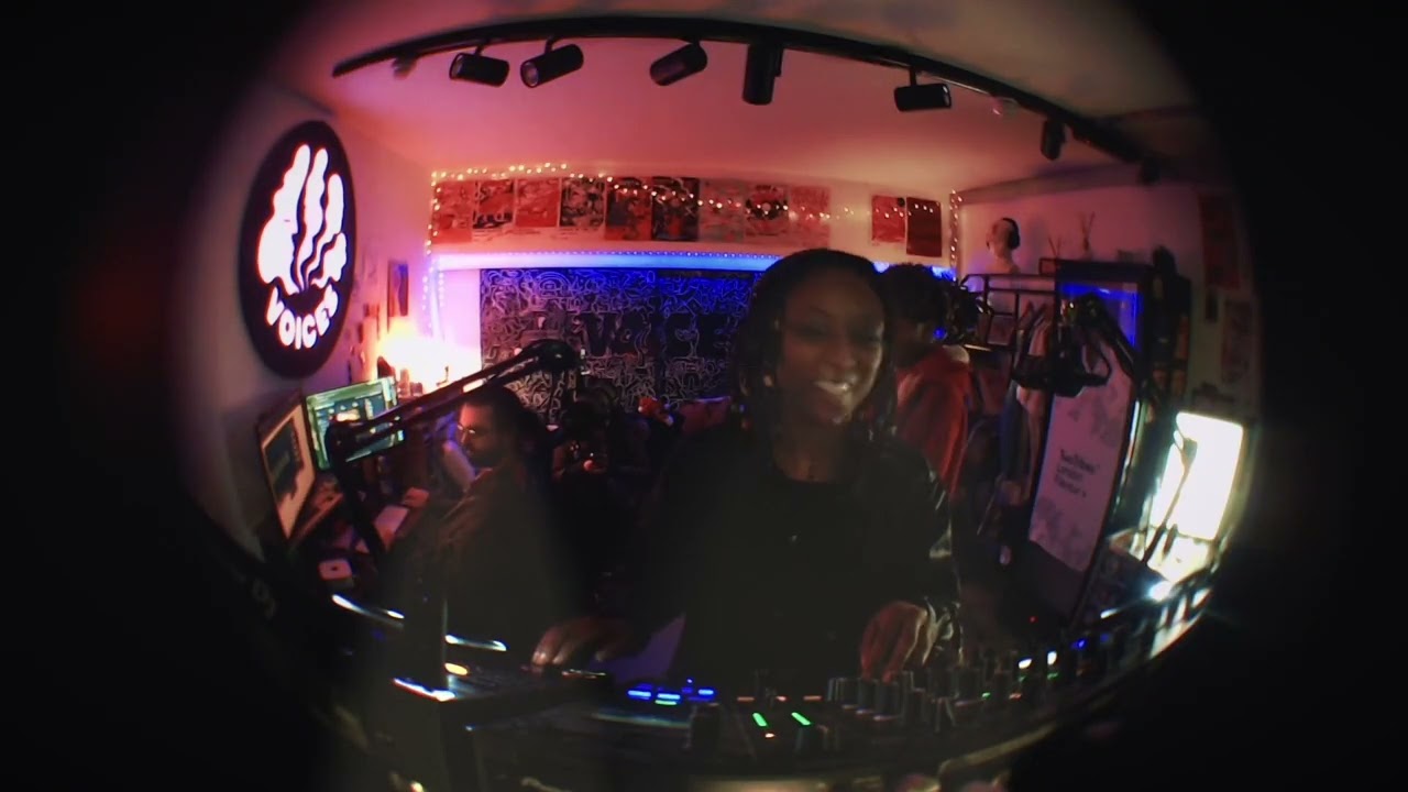Bumpah presents : CHEZA LUCINA X xt1ana on voices radio