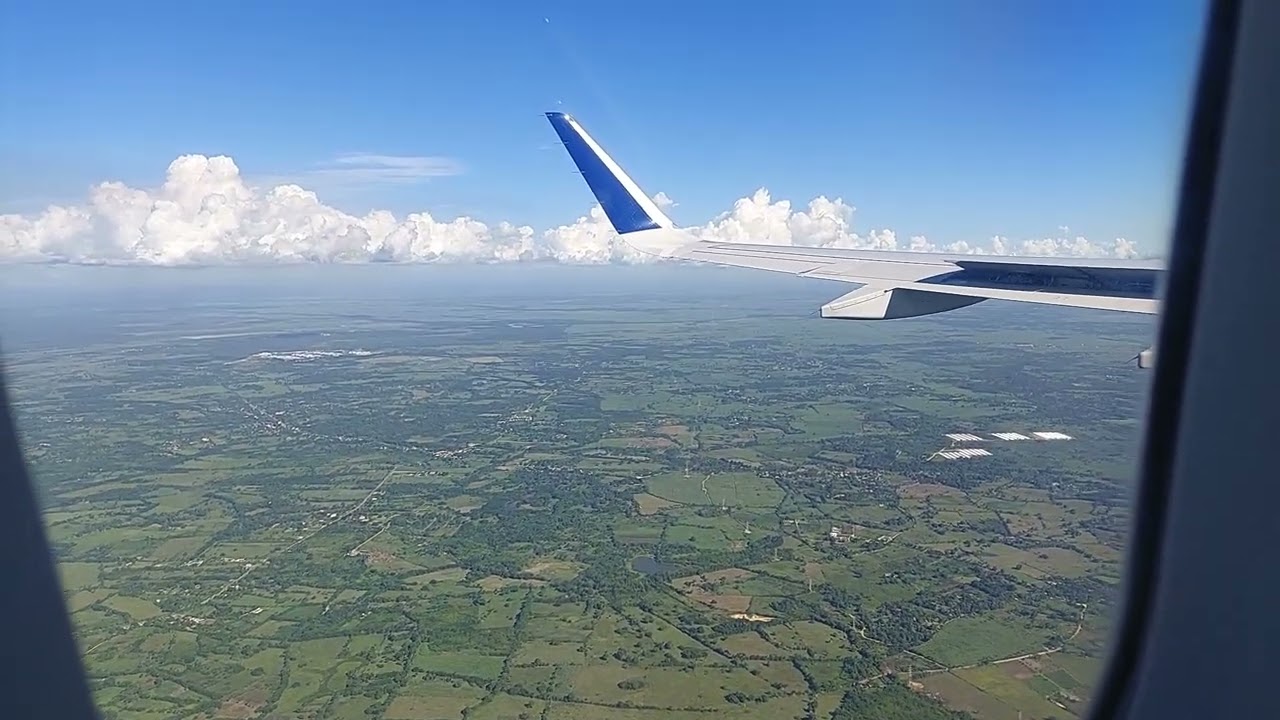 JetBlue: Airbus A320 Flight # B9 landing  and taxing at SDQ coming from JFK