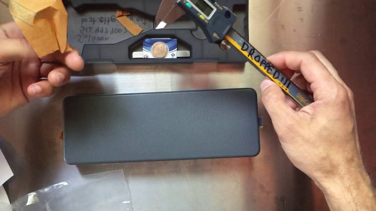 Counterfeit iGaging OriginCal Calipers