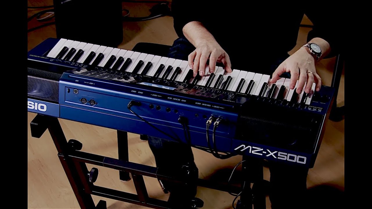 Casio MZ-X500 Arranger Keyboard Performance