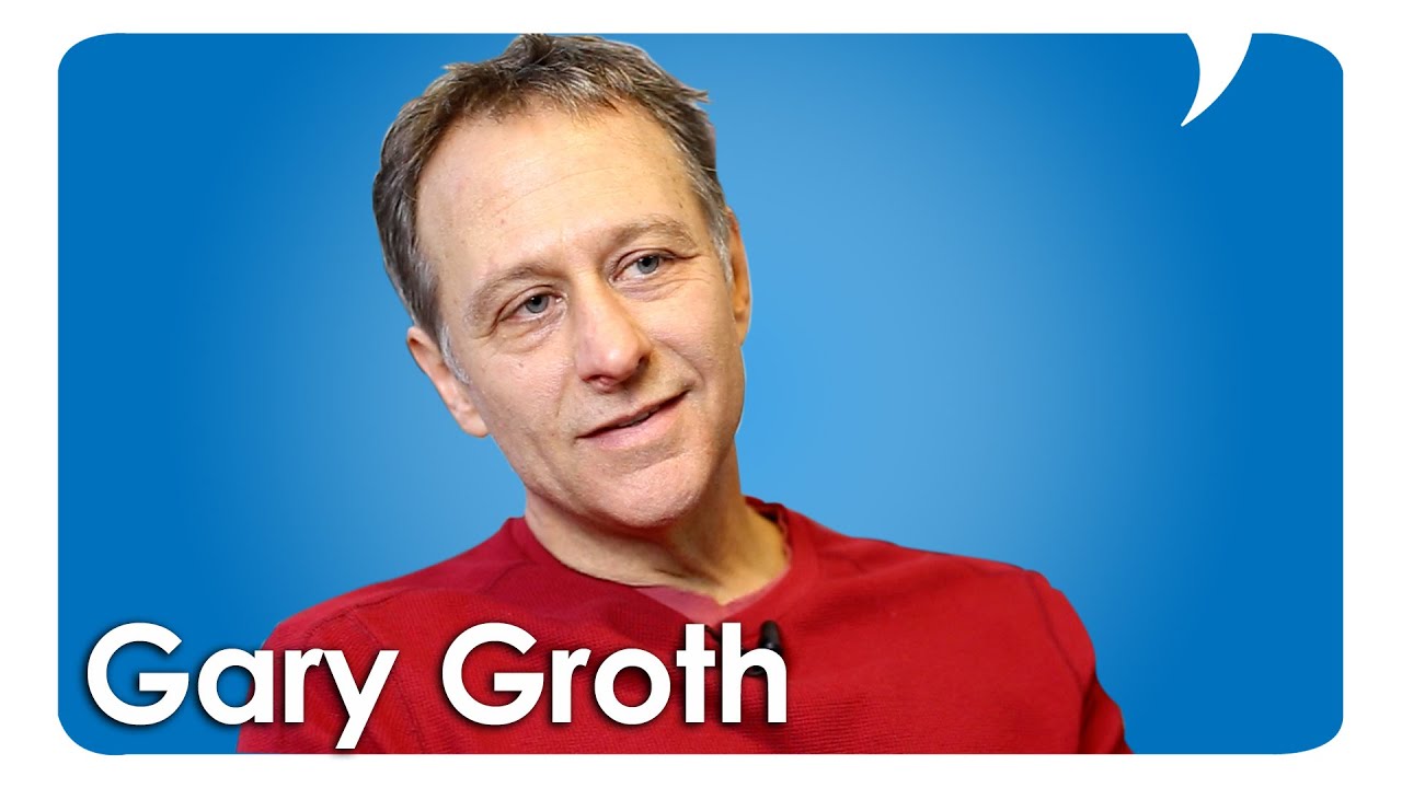 Gary Groth Talks Love & Rockets & Fantagraphics