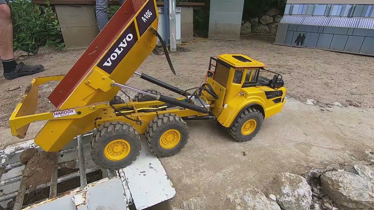 Ad-free! RC TRUCK ACTION! Top Scenes of Austrian RC Construction Community!