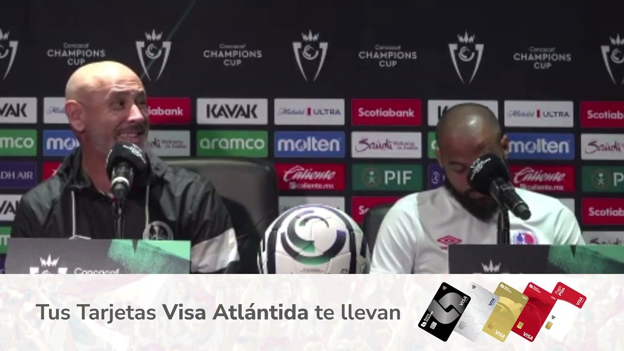 Conferencia de prensa de Eduardo Espinel y Edrick Menjívar previo al partido ante América en México