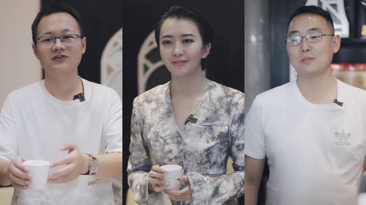 实习生为了报答女总裁的知遇之恩请她吃大餐！女总裁知道他家里条件差，一个人提前离席偷偷买单了！【左奇】