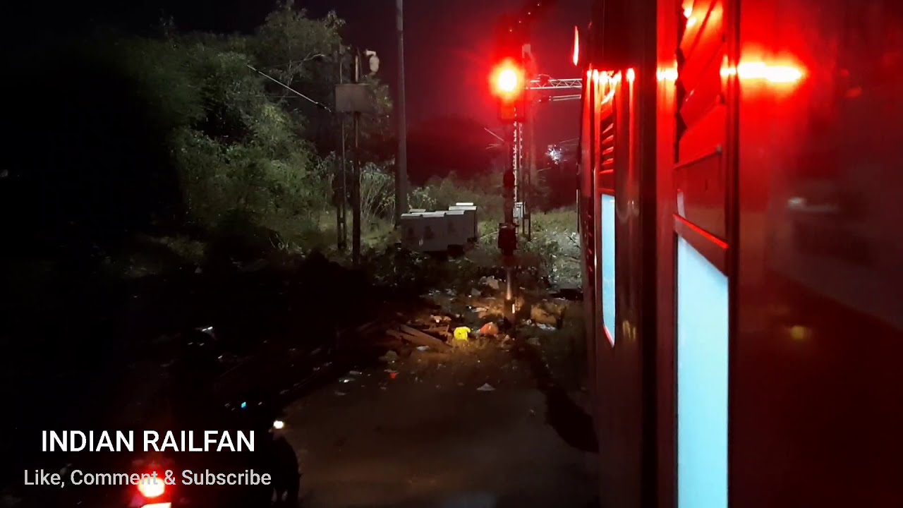 Departing Nagpur | Train Announcement | Nagpur at Night | 02812 Hatia - LTT SF | Indian Railways