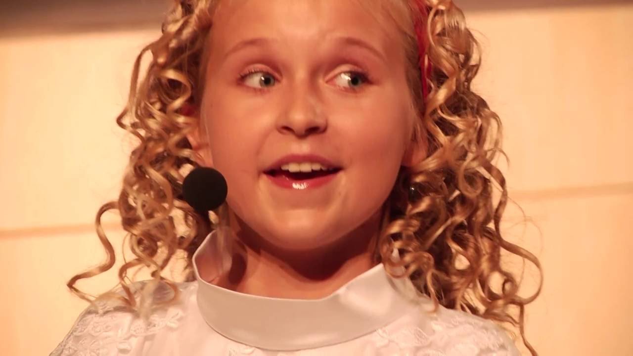 Funiculi Funicula. Denza - Aleksandra Spicberga, Miks Akots