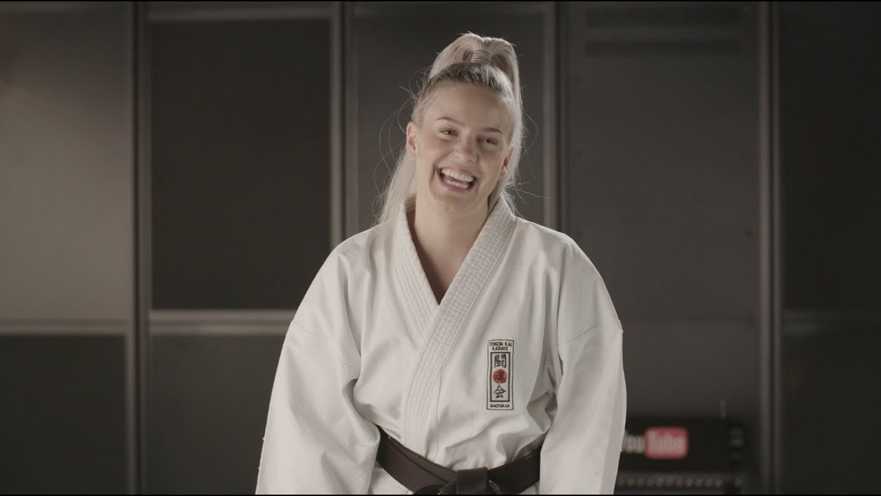 Karate with Anne-Marie [BLOOPERS]