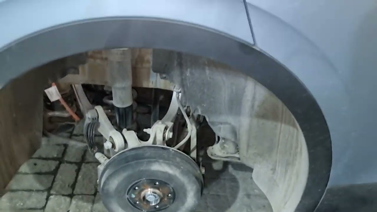 ID4 TYRE REPAIR        مسمار ١٠ سم فى الكاوتش.. هتعمل ايه؟.. مسامير الجنط مافيهاش lock.........