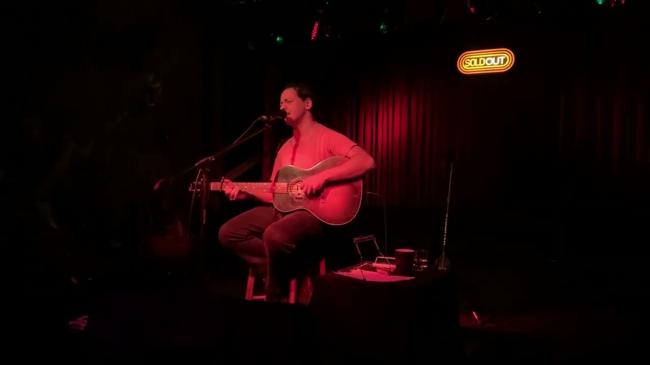 Kaan Tangöze - Sorma Ne Haldeyim
