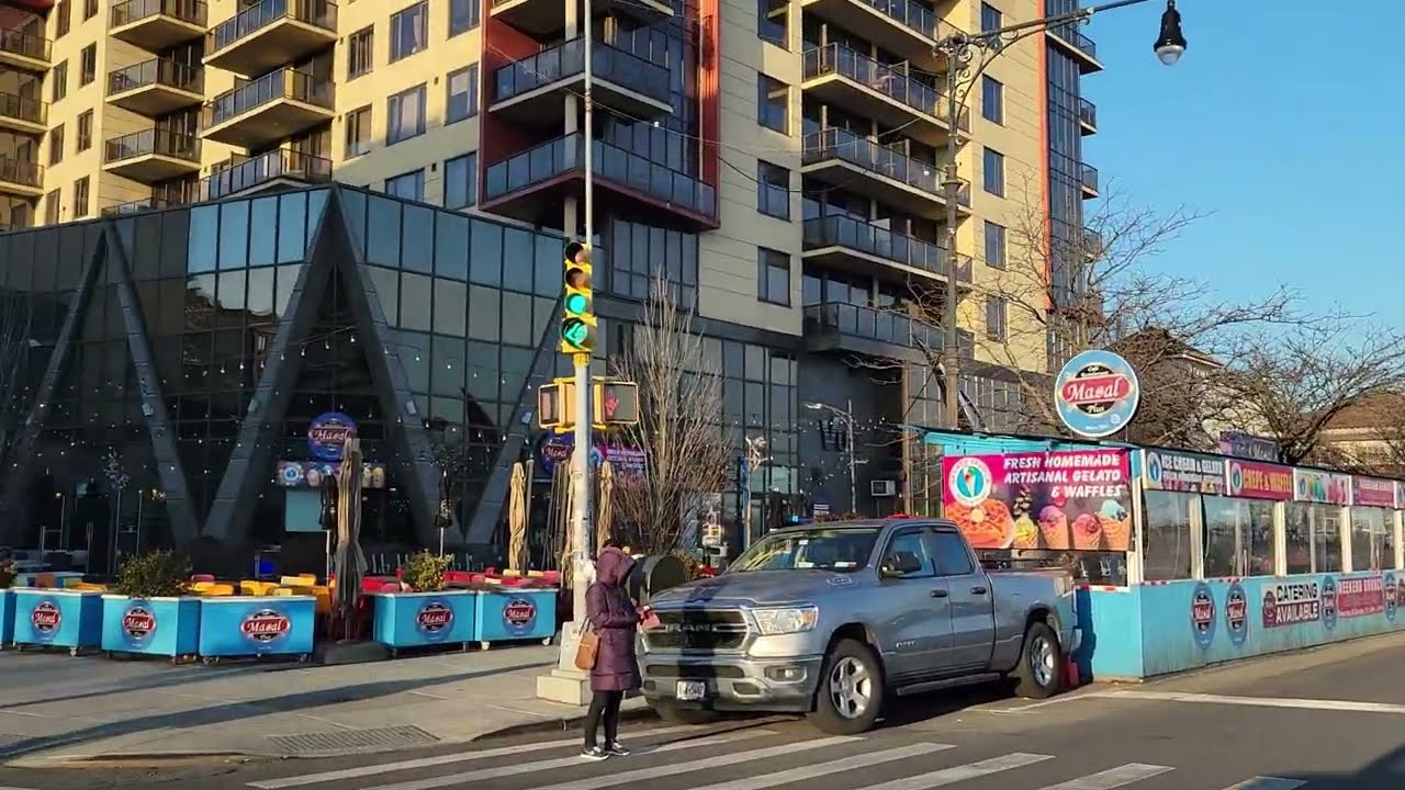 Driving Sheepshead Bay - Brooklyn 4K - New York City
