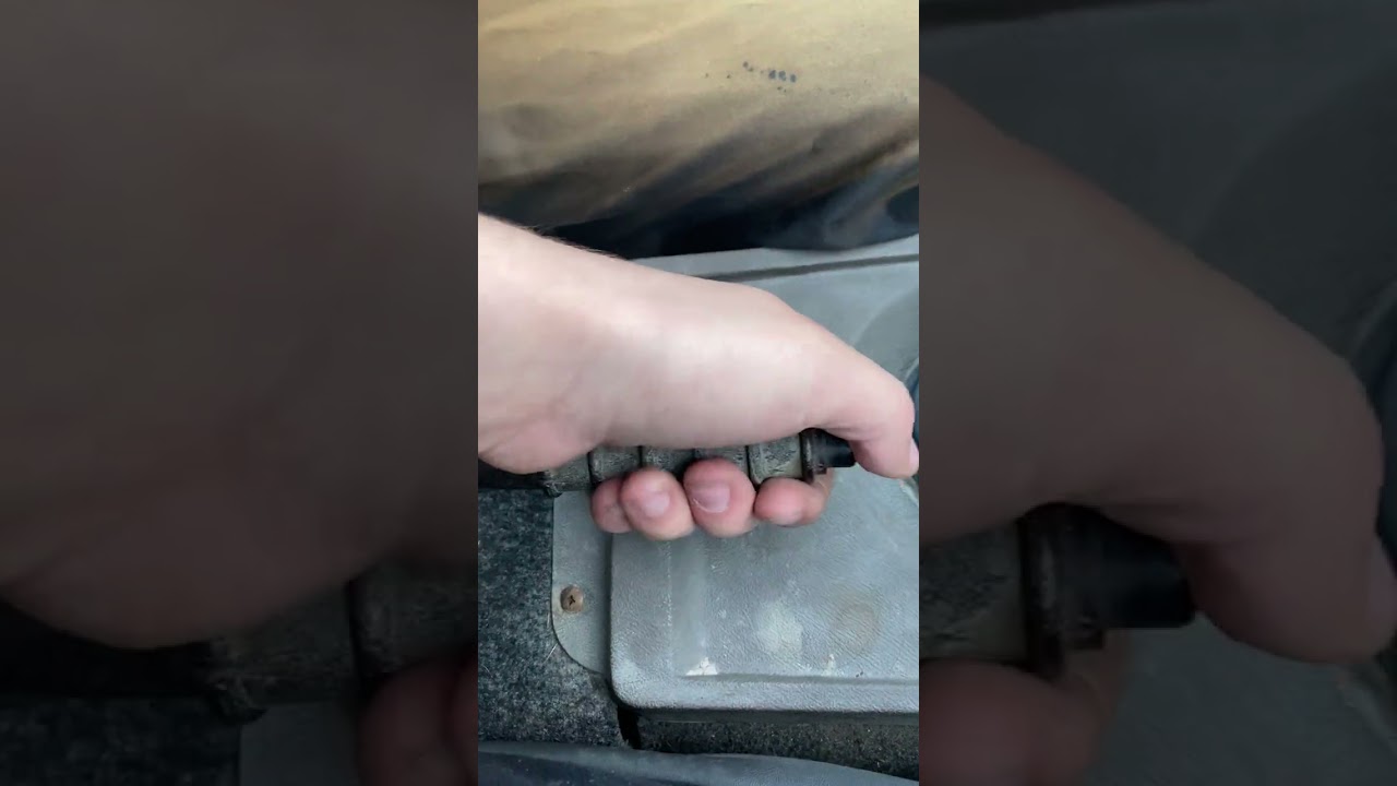 A quick look at a 1984 reliant Rialto