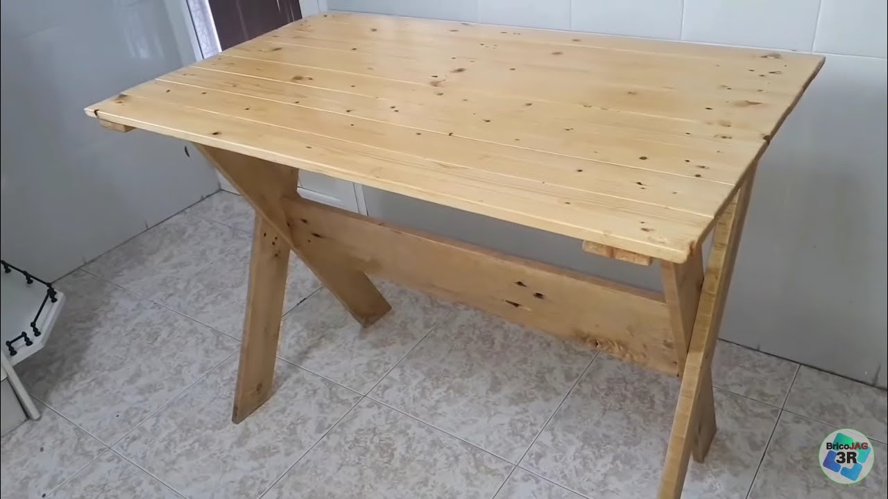 Mesa con Tablas de Palets | Mueble con Tarima de palet | Ideas con madera de palet