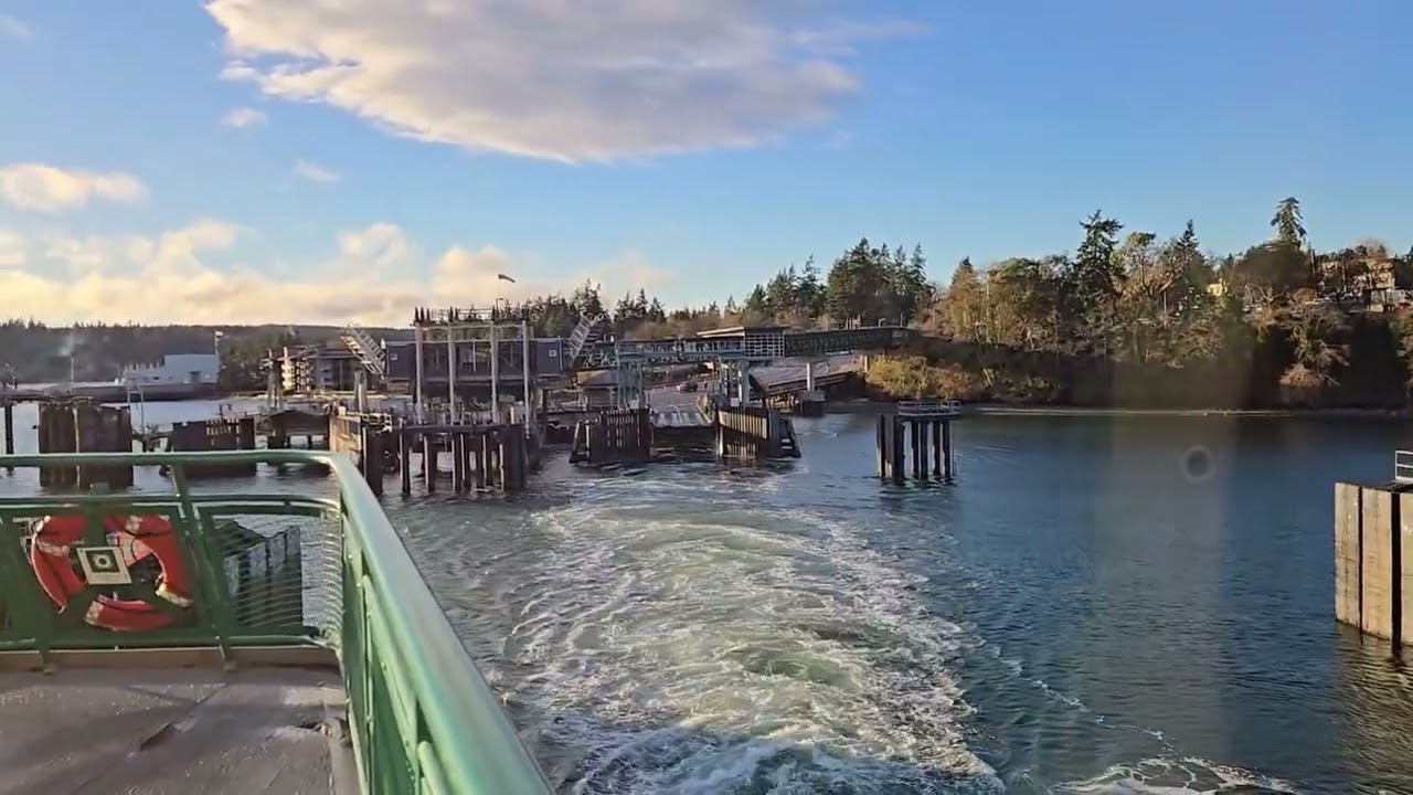 WSF M/V Tacoma Departing Bainbridge Island (Slip 1)