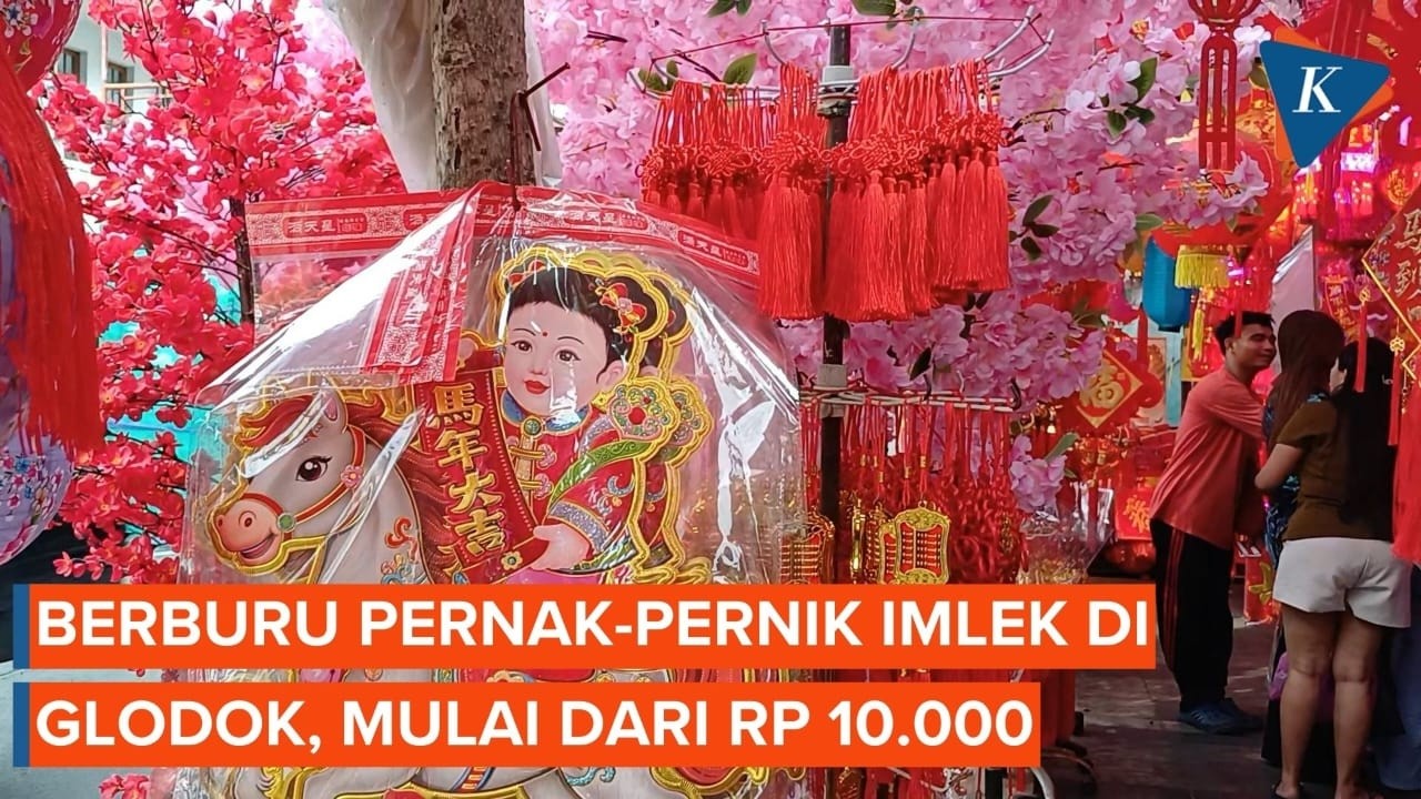 Berbagai Ornamen Imlek Mulai Dijual di Glodok, sampai Diburu Pembeli dari Luar Negeri