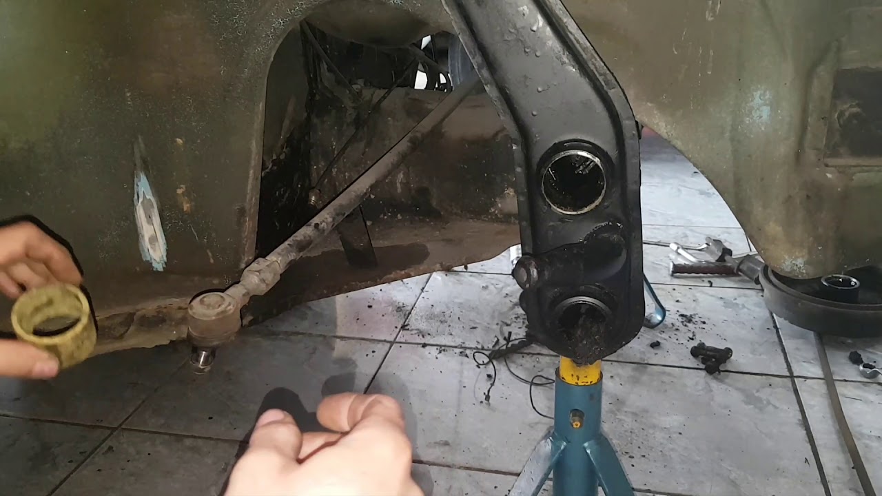 Fusca 1300 1979 do Rogério - refazendo a suspensão
