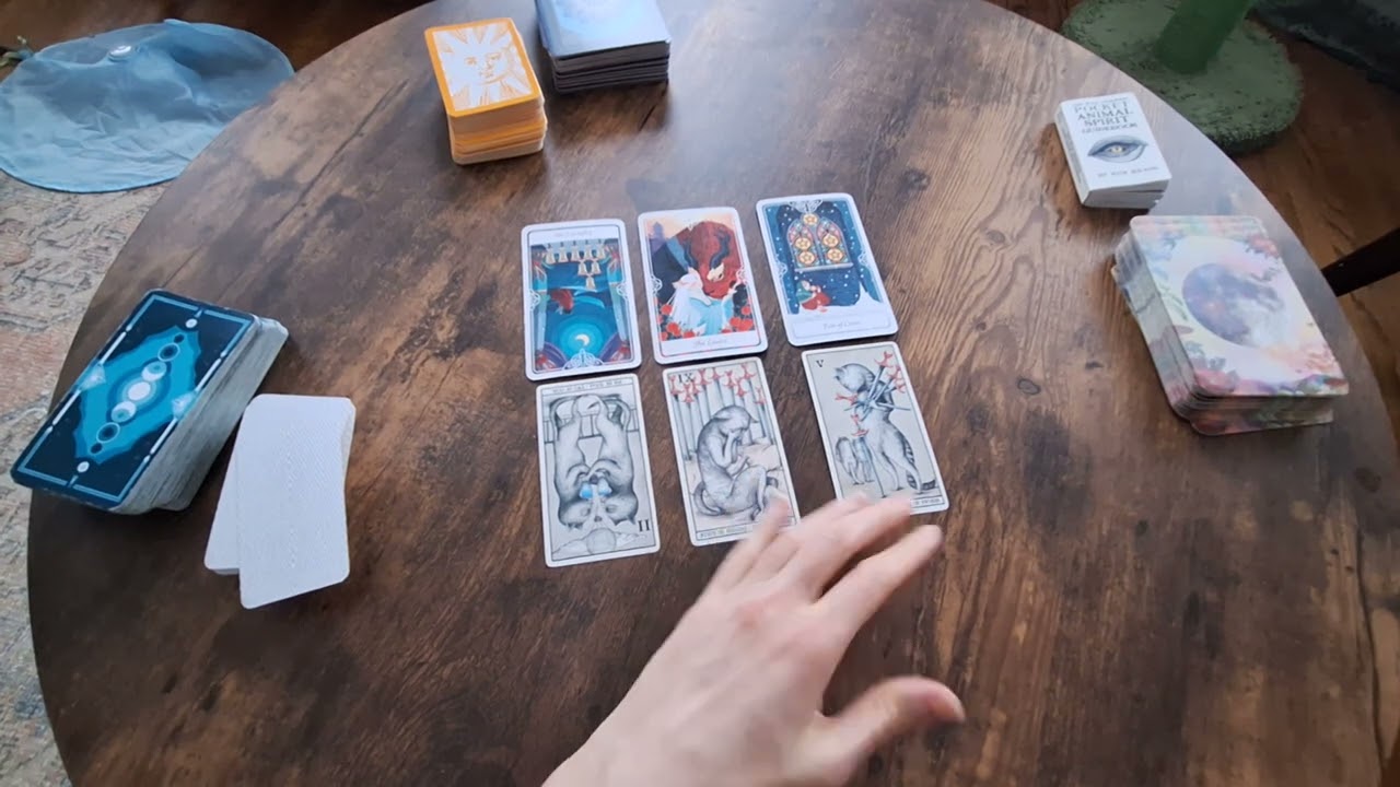 Oğlak Burcu: Kendini Yargılamayı Bırak | 16-22 Mart Haftalık Tarot Açılımı 