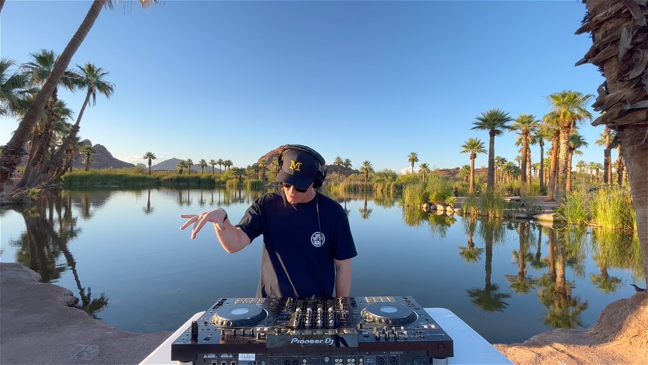 Desert Oasis House Mix