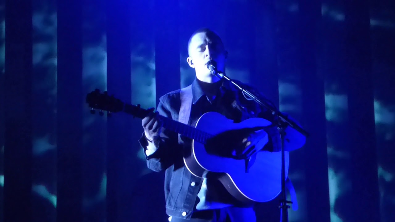 FOR ISLAND FIRES AND FAMILY | DERMOT KENNEDY | Olympia Theatre - Dublin 13th May 2019