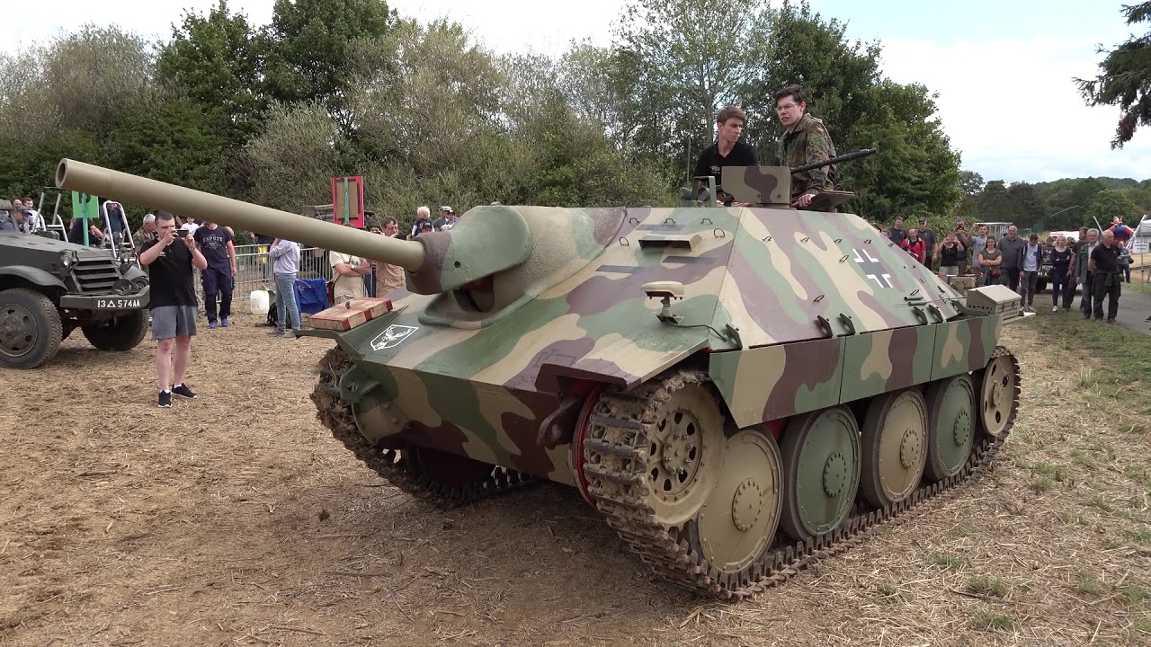Stahl auf Ketten: Fahrender Jagdpanzer 38(t) Hetzer Sonder KFZ 138/2 auf der Wheels & Tracks 2019