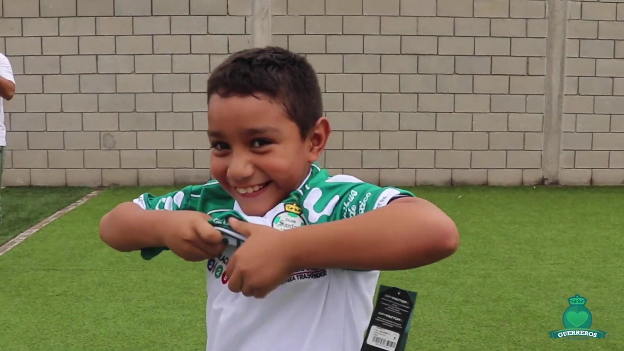 Visita sorpresa al Instituto Eduardo Tricio Gómez - #GuerrerosDeCorazón