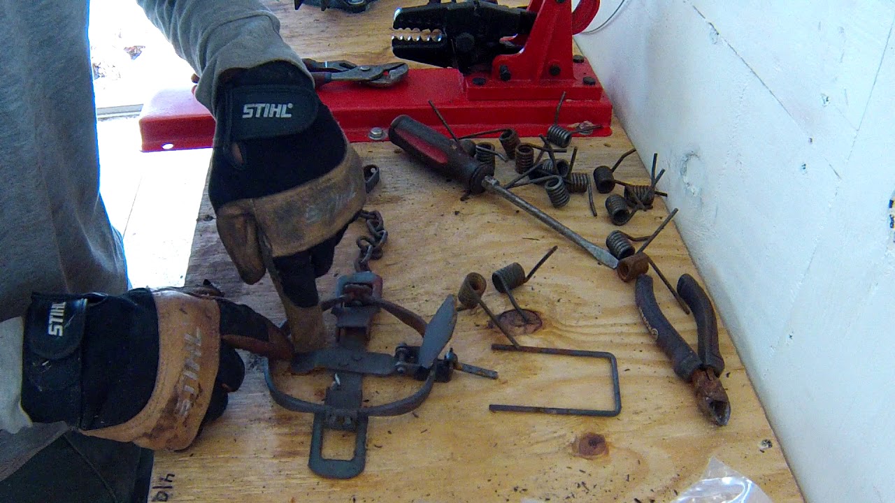 How to Replace the Springs on a Coil Spring Trap