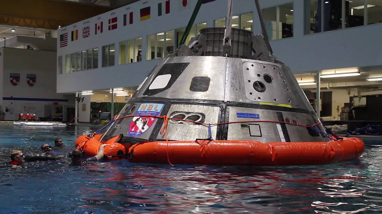 Divers Train for Orion Recovery at NASA's Johnson Space Center