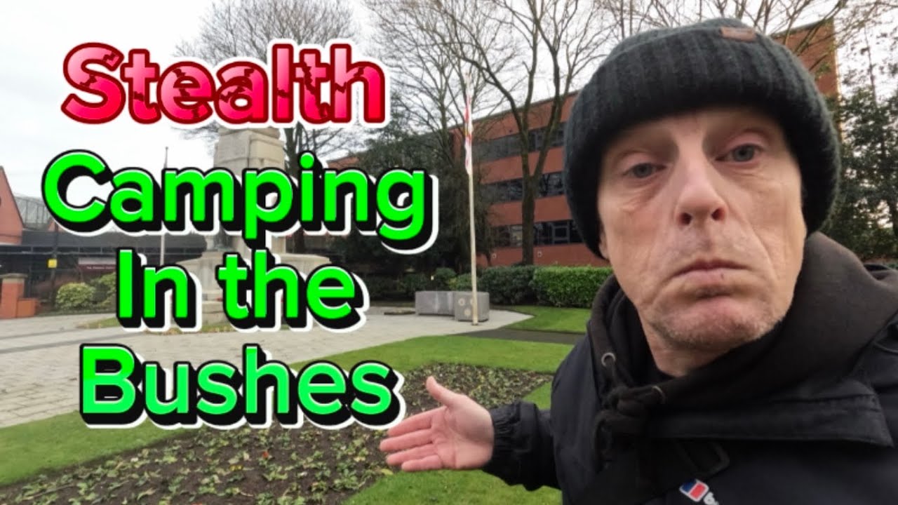 Скрытый кемпинг в кустах