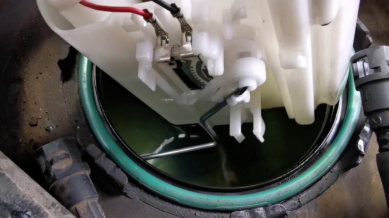 Cambiar bomba de gasolina versa-march 2012-2019